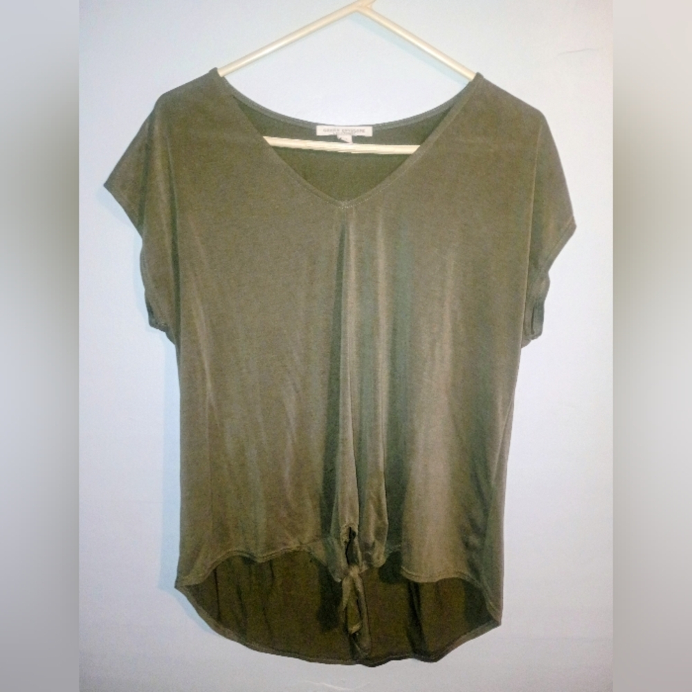 Green Envelope Olive V-Neck Short Sleeve Tie-Front Top Medium Preppy Cottagecore